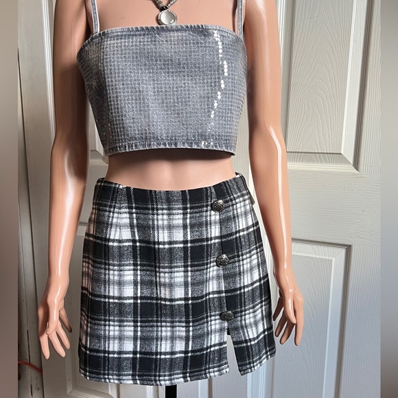 Forever 21 Mini Plaid Skirt Size Small NWOT - Picture 3 of 9